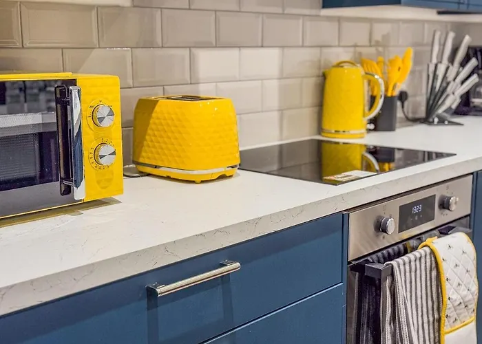 Hébergement de vacances 4 Bedroom Luxury By Altoluxoexperience Short Lets & Serviced With Free Wifi & Parking *