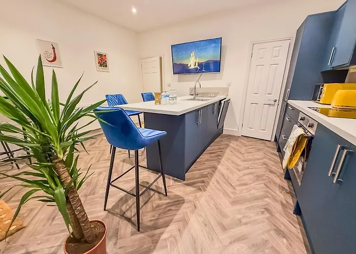 Hébergement de vacances 4 Bedroom Luxury By Altoluxoexperience Short Lets & Serviced With Free Wifi & Parking