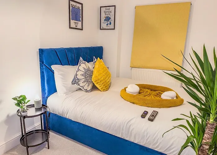 4 Bedroom Luxury By Altoluxoexperience Short Lets & Serviced With Free Wifi & Parking Hébergement de vacances *